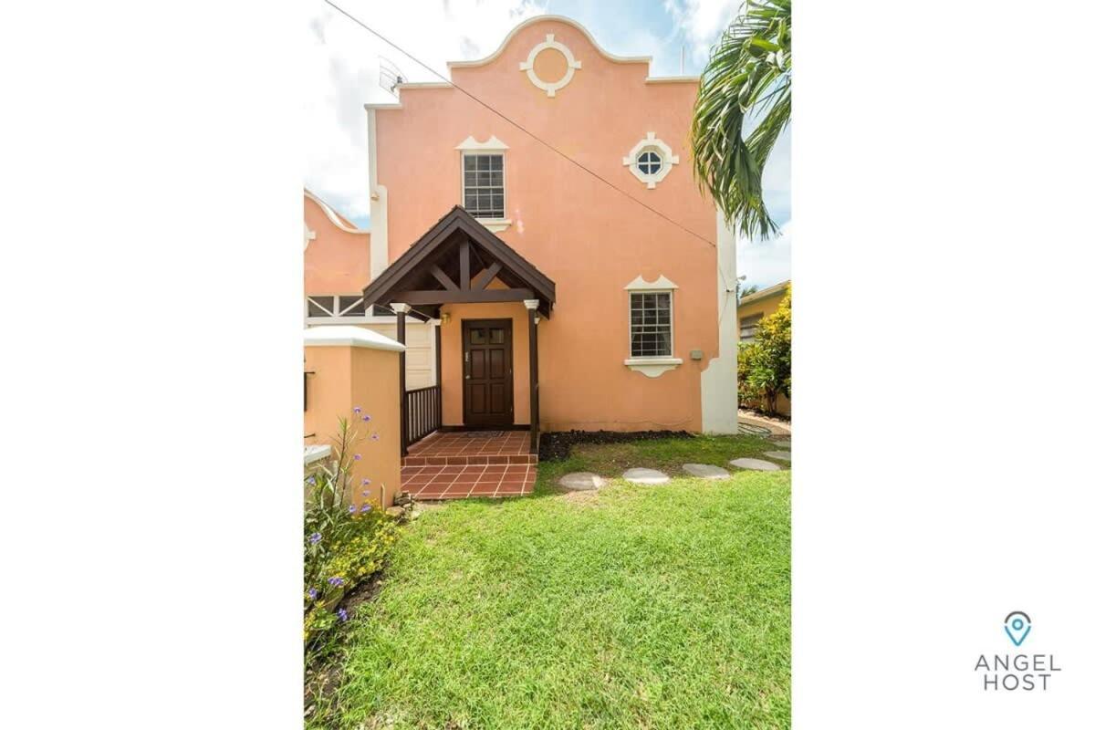 2-Story Townhome With Private Pool, Ideal For Group! Christ Church Exteriér fotografie