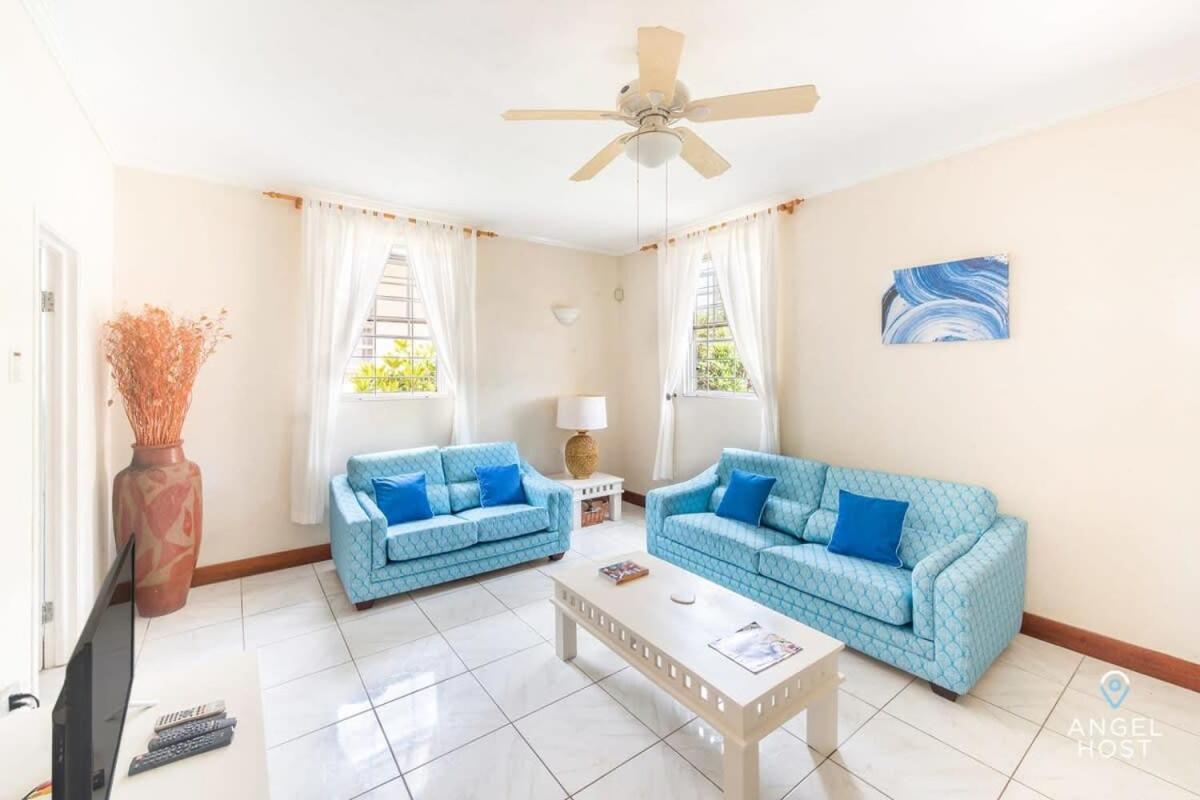 2-Story Townhome With Private Pool, Ideal For Group! Christ Church Exteriér fotografie