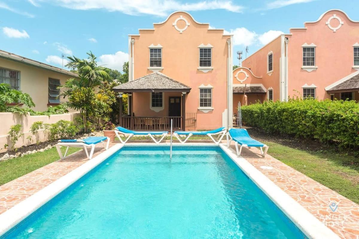 2-Story Townhome With Private Pool, Ideal For Group! Christ Church Exteriér fotografie