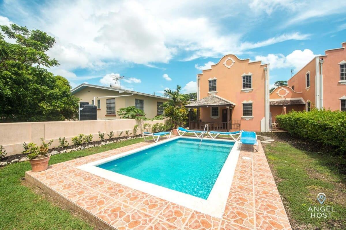 2-Story Townhome With Private Pool, Ideal For Group! Christ Church Exteriér fotografie